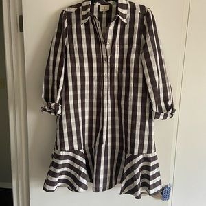 NWOT Tuckernut dress